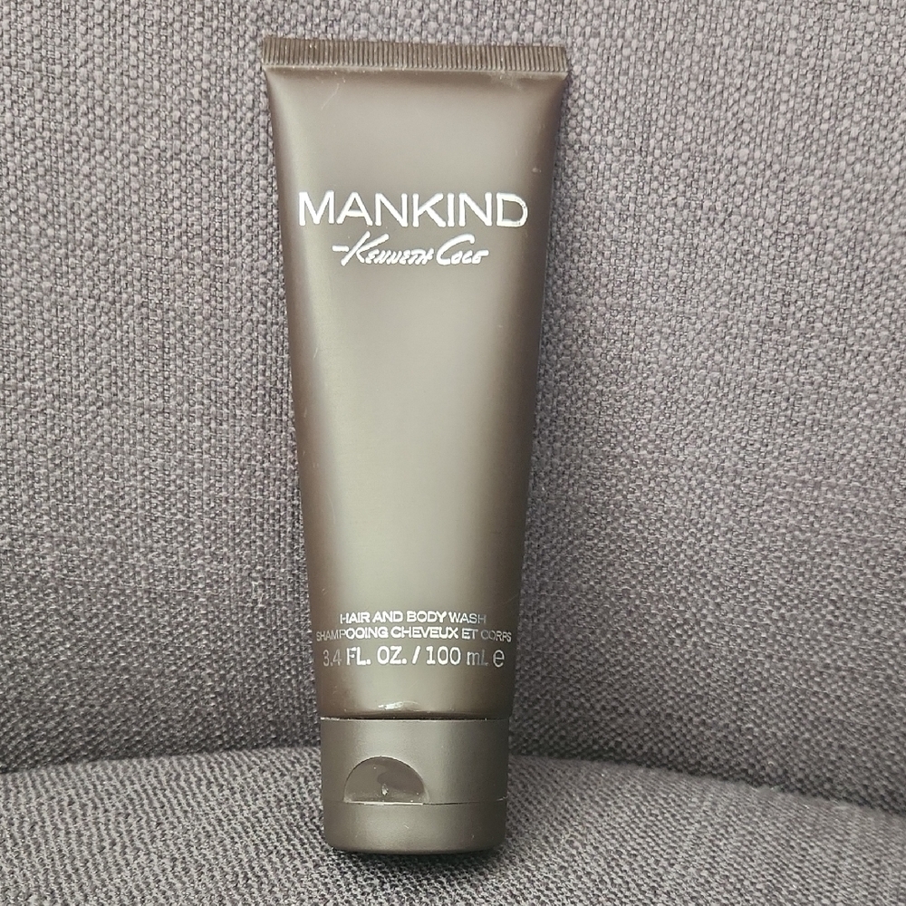 Kenneth Cole Hair and Body Wash - Brown